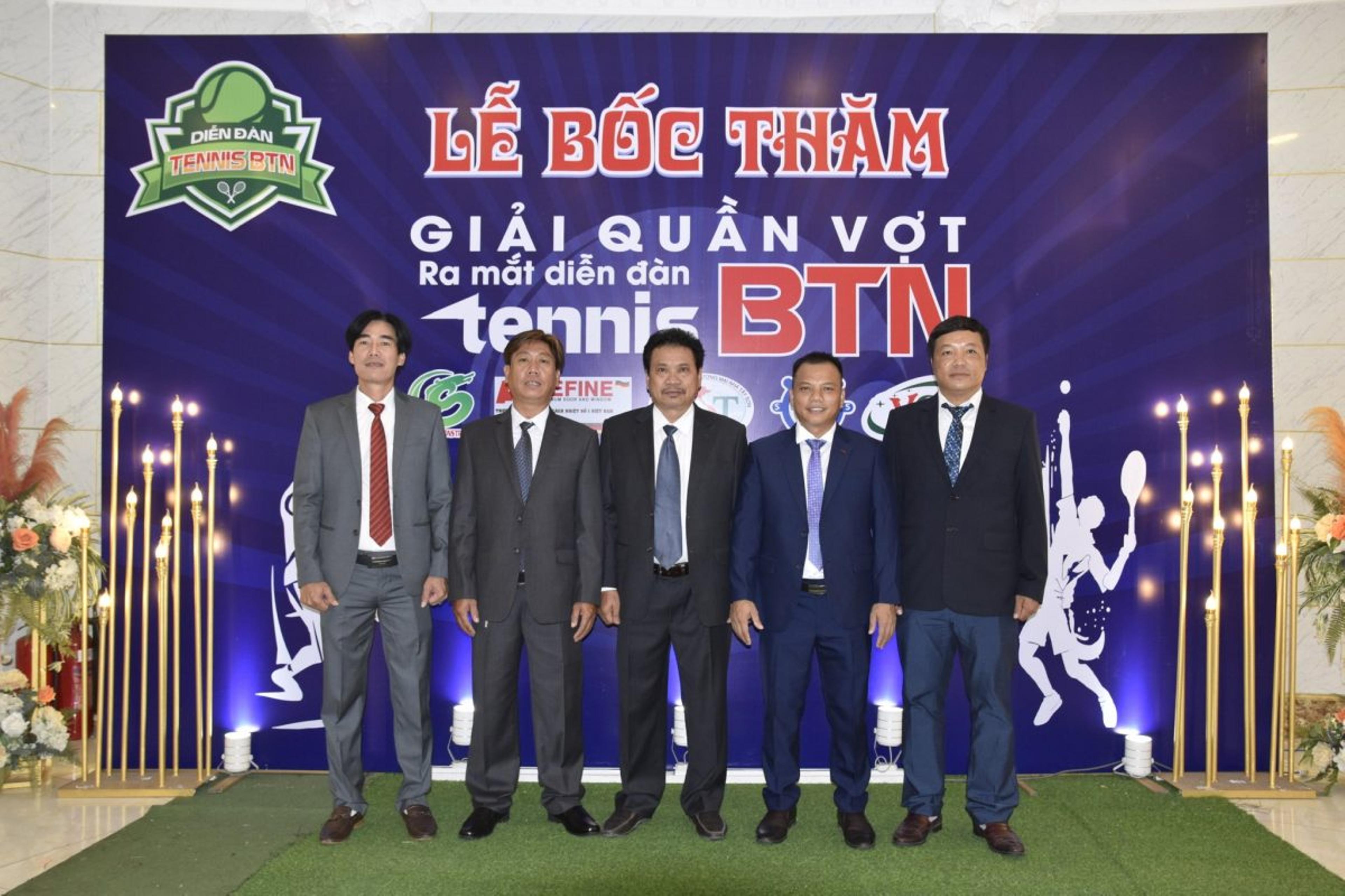 Nhà tài trợ diễn đàn tennis BTN